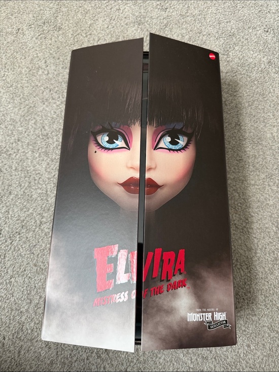 monster high Other - Monster High Elvira Skullector